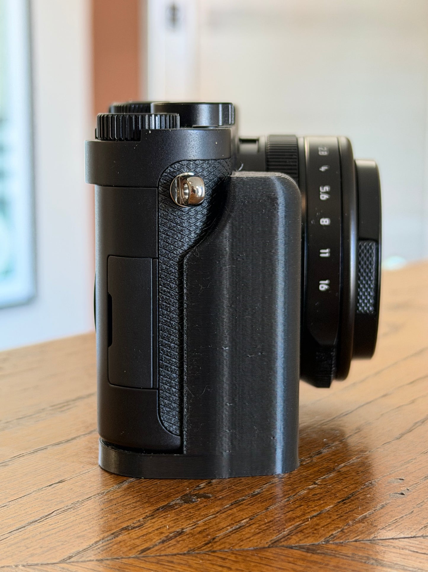 Hand Grip for Leica D-Lux 8 – Ergonomic Camera Grip Accessory