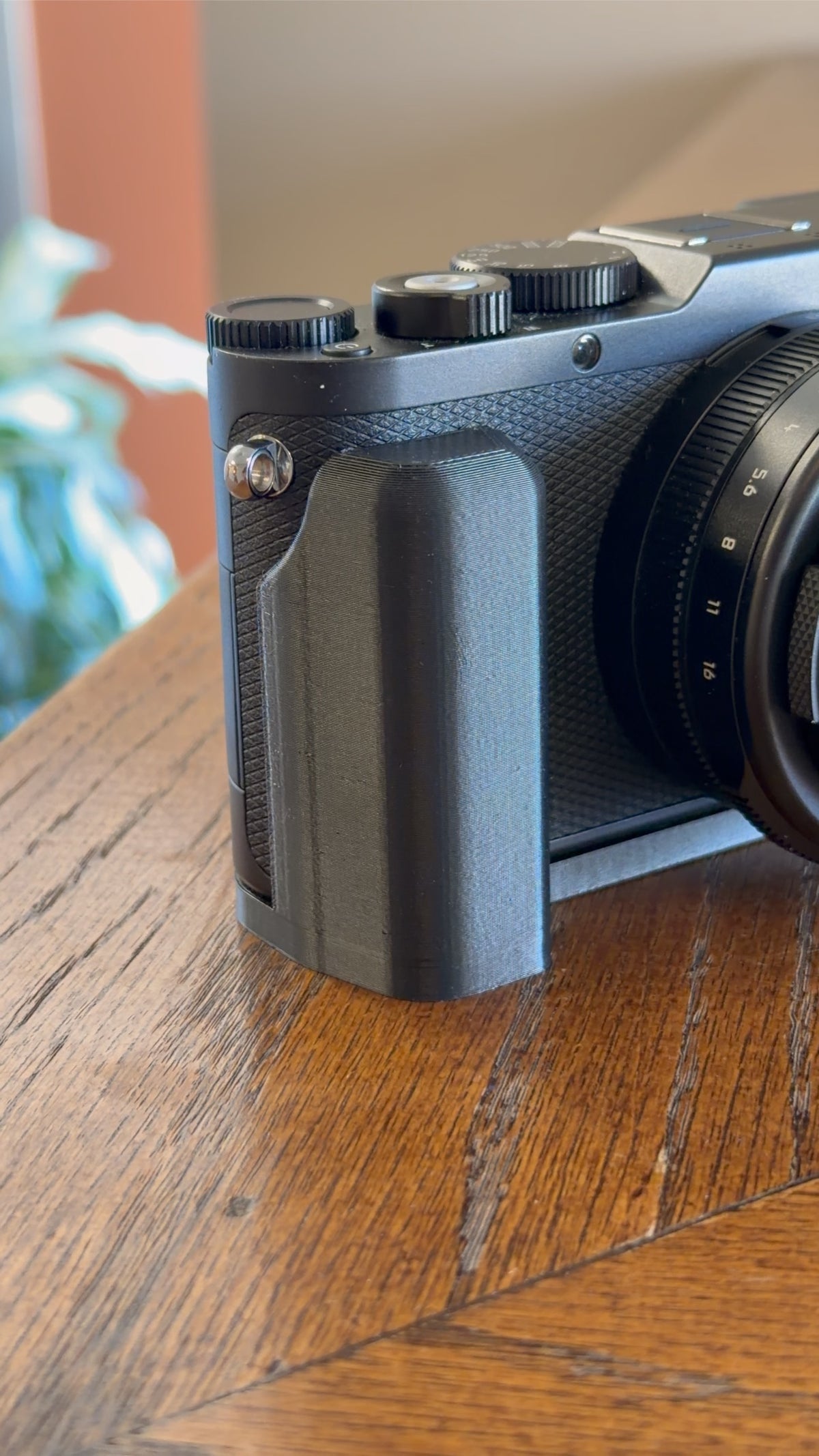Hand Grip for Leica D-Lux 8 – Ergonomic Camera Grip Accessory
