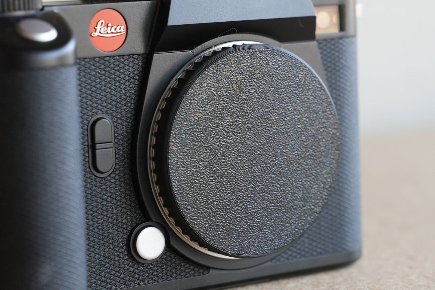 L Mount Body Cap – Fits Leica L Mount and Panasonic